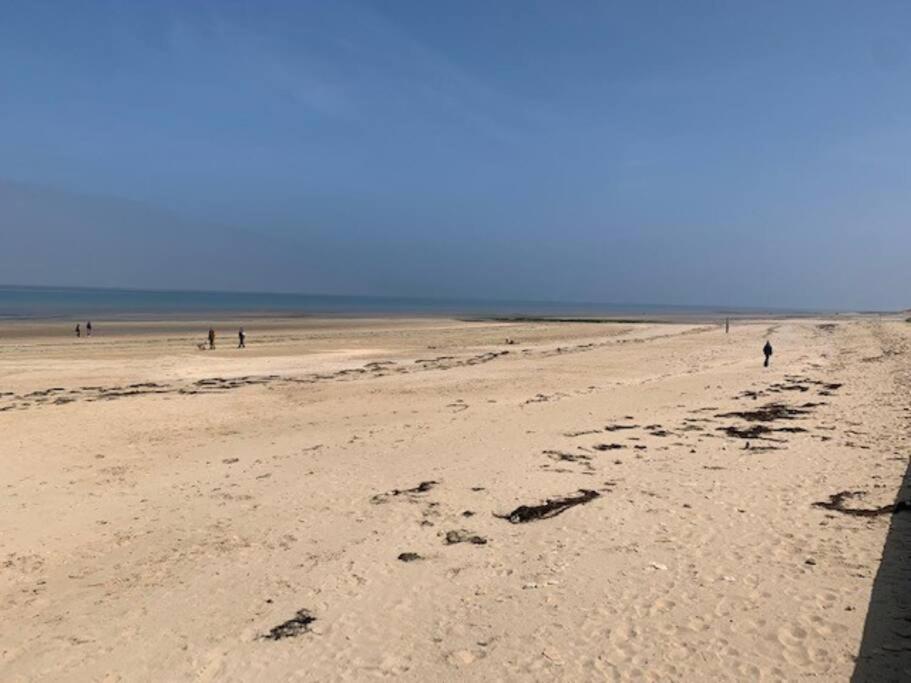 Villa De La Plage, Front De Mer, Juno Beach Bernieres-sur-Mer Экстерьер фото